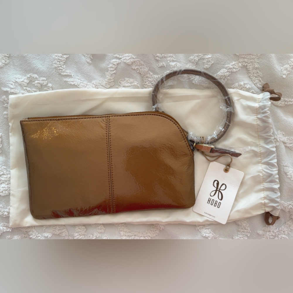 HOBO Sable Gold Shiny Leather Wristlet Hobo Bag